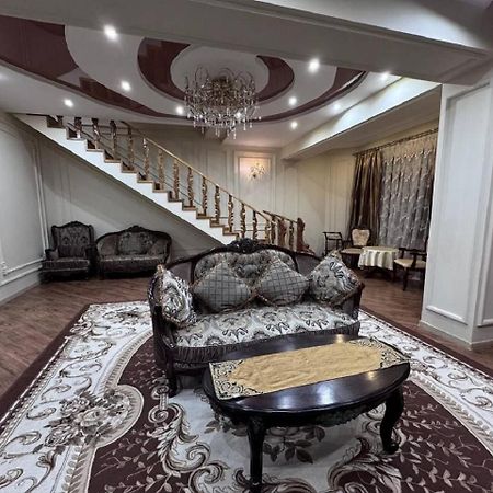 A Stylish Apartment In The Heart Of Tashkent! Екстериор снимка